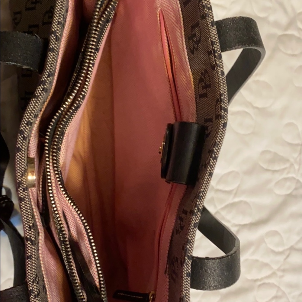 Dooney & Bourke purse - Picture 6 of 12